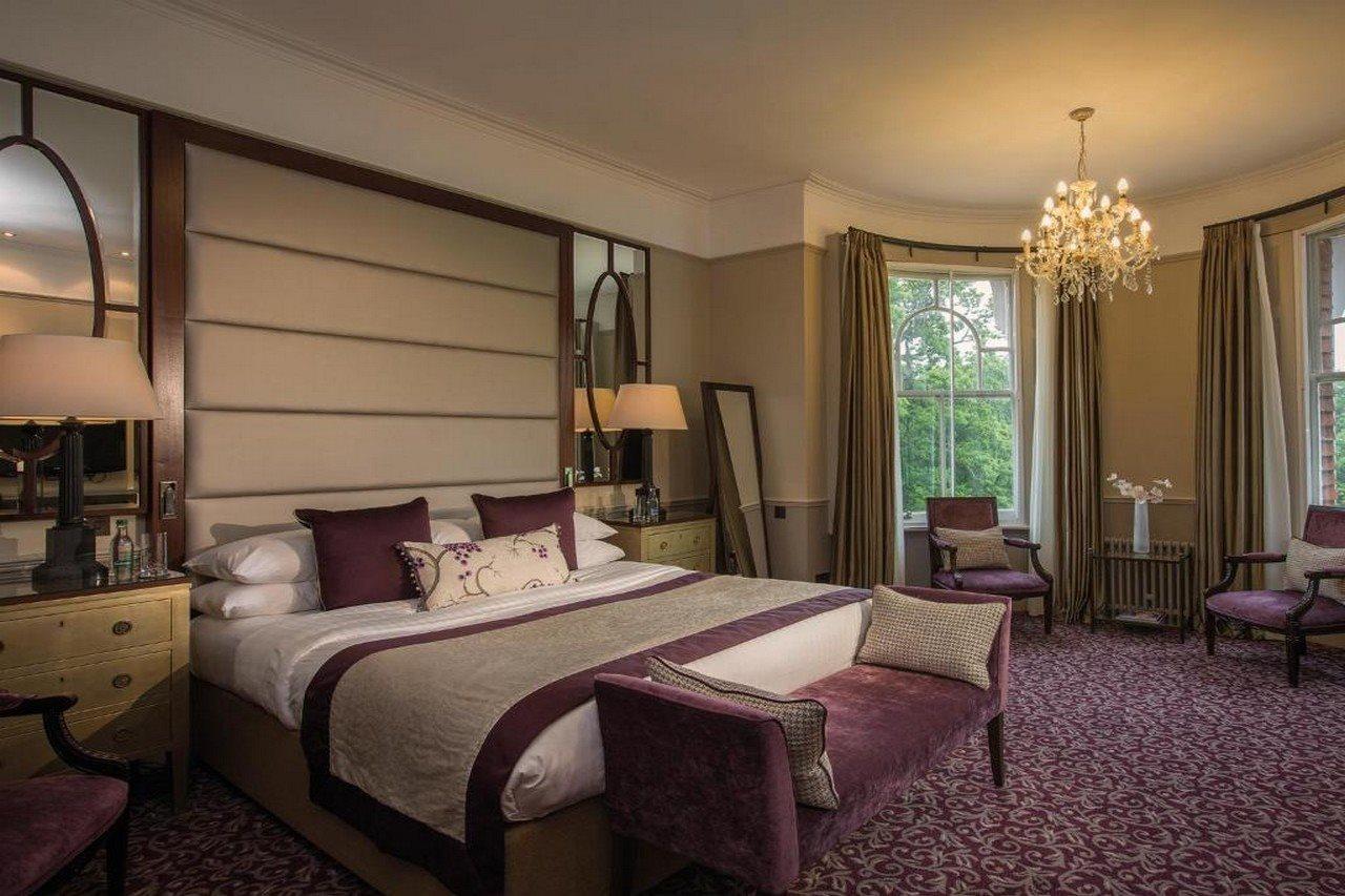 Woodlands Park Hotel Cobham (Surrey) Exterior foto