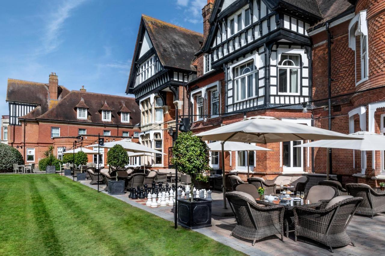 Woodlands Park Hotel Cobham (Surrey) Exterior foto